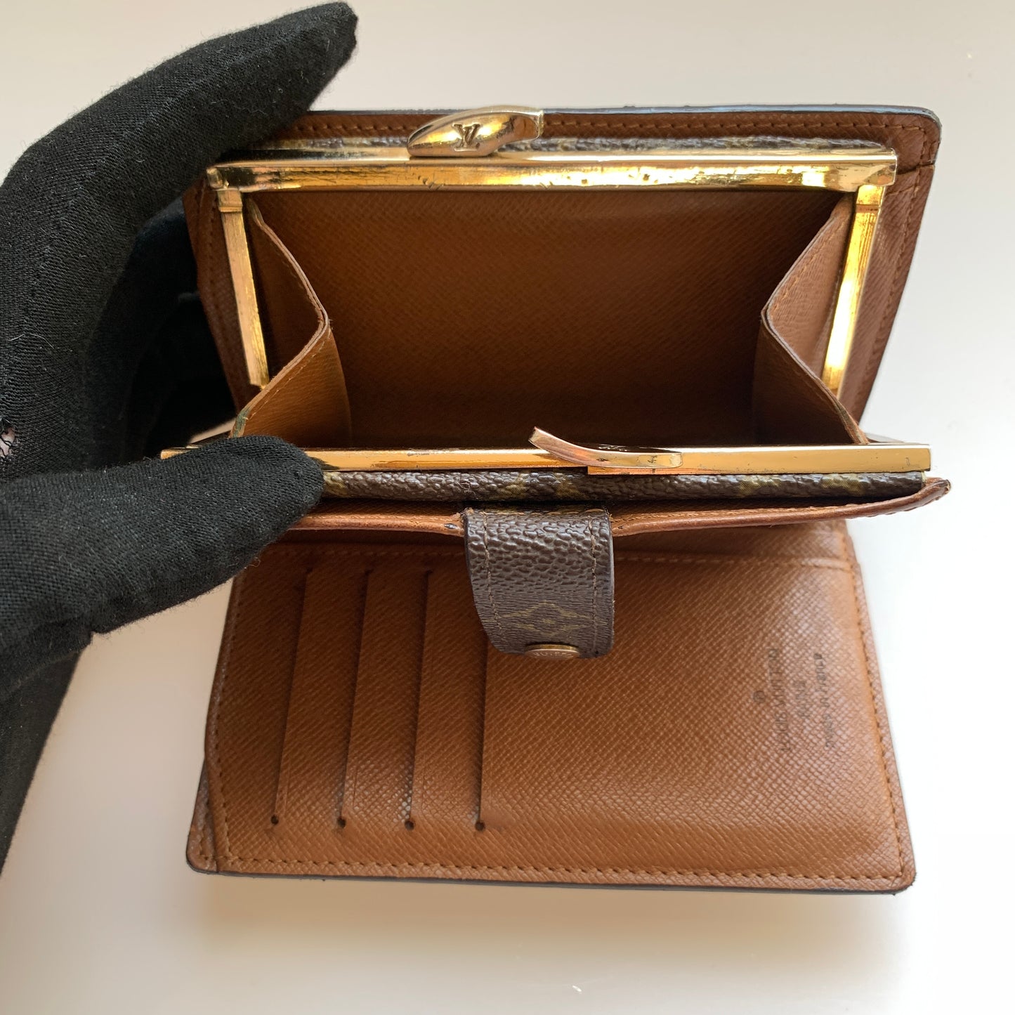 Louis Vuitton monogram women’s compact wallet MI0095 authentic with COA