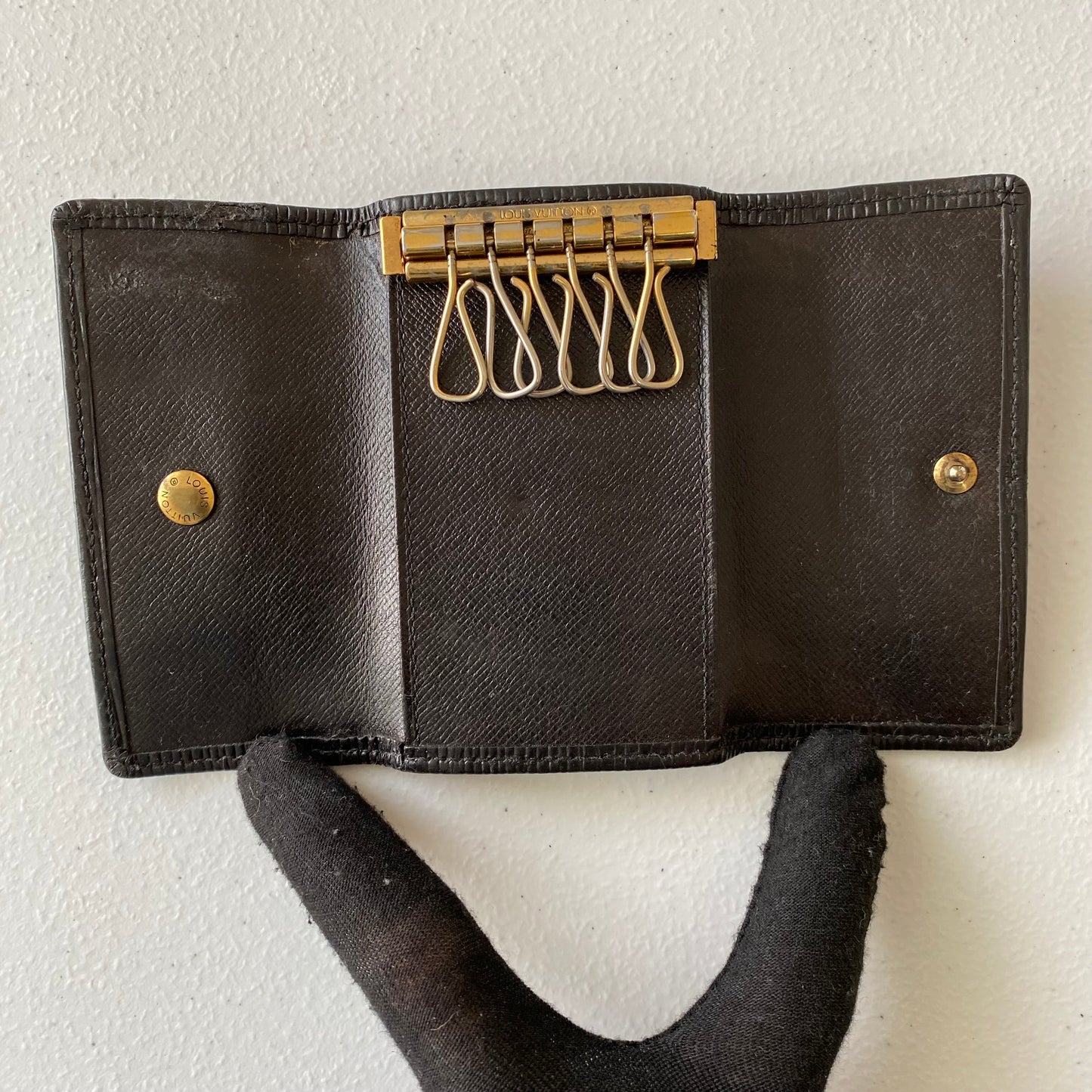 Louis Vuitton black Epi leather key holder CA0916 authentic with coa