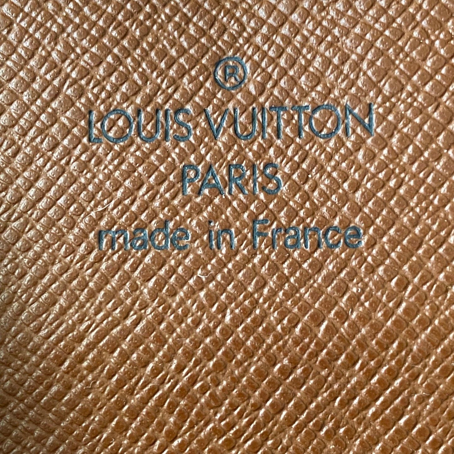 Loui Vuitton brown monogram compact wallet TH1012 Authentic with coa