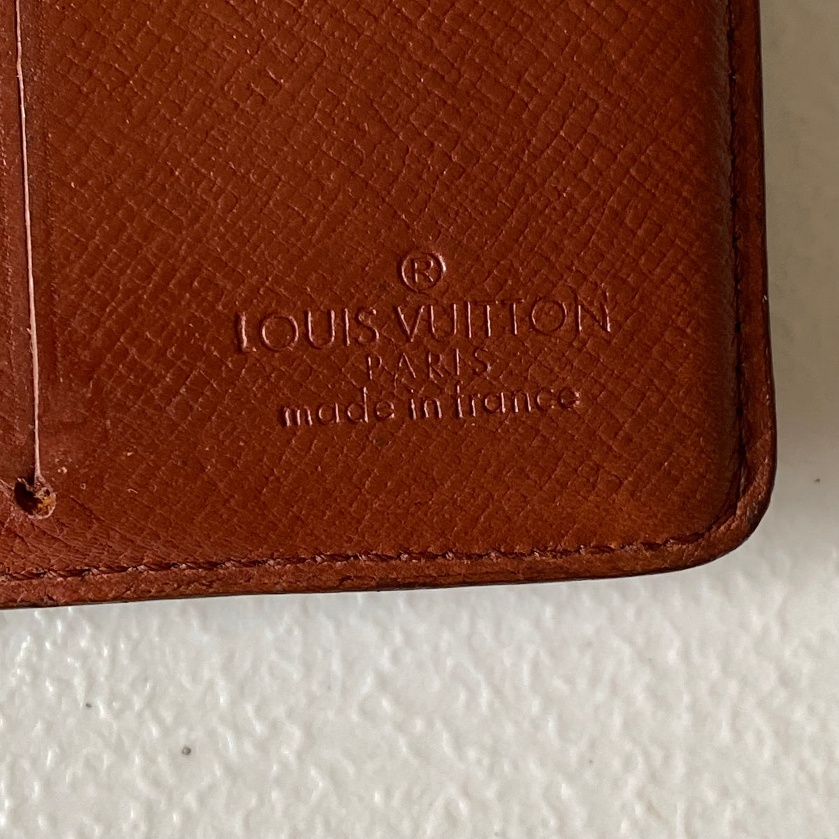 Louis Vuitton monogram men’s bifold wallet 881AN Authentic with COA 3.9x3.7