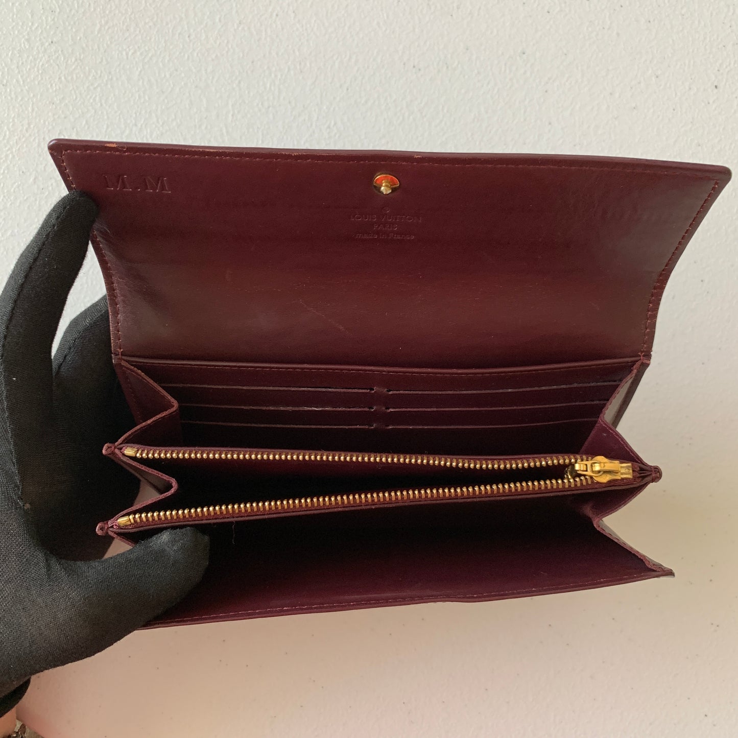 Louis Vuitton vernis monogram Wallet TR1143 Authenticator with COA