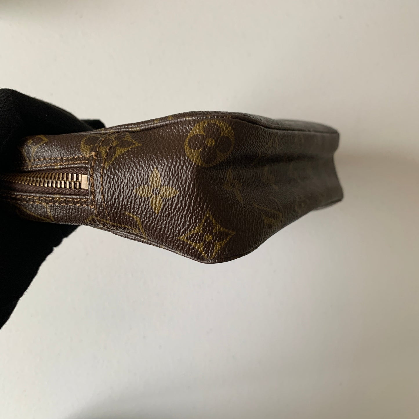 Louis Vuitton monogram Cosmetic Pouch trousse toilette 23 authentic with COA