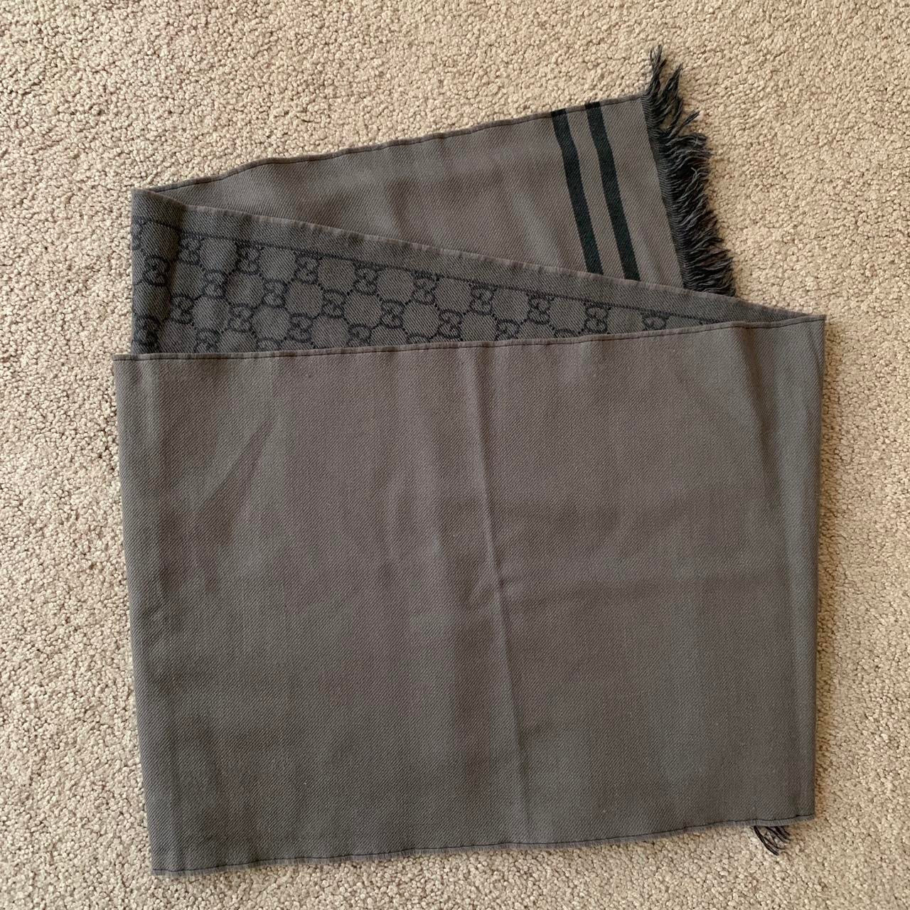 Authentic GUCCI unisex double sided monogram and plain pure wool scarf