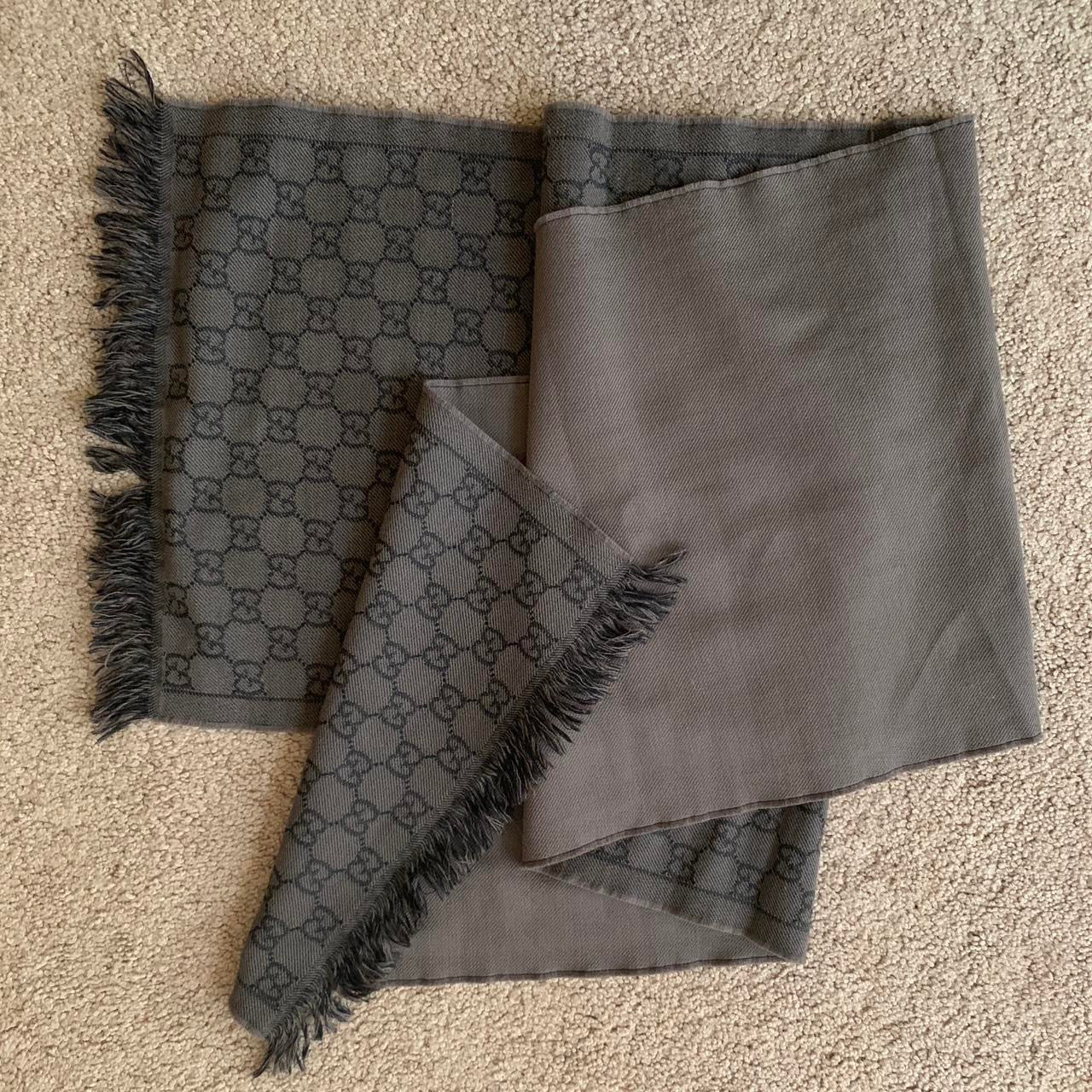 Authentic GUCCI unisex double sided monogram and plain pure wool scarf