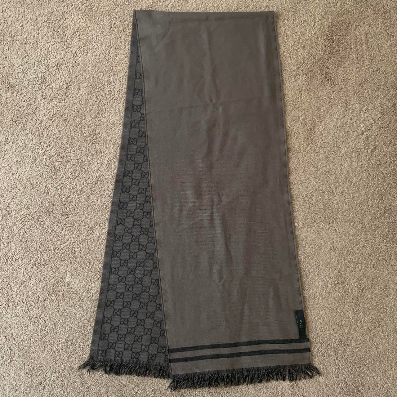 Authentic GUCCI unisex double sided monogram and plain pure wool scarf