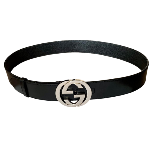 Authentic unisex Gucci black leather belt with silver color interlocking buckle