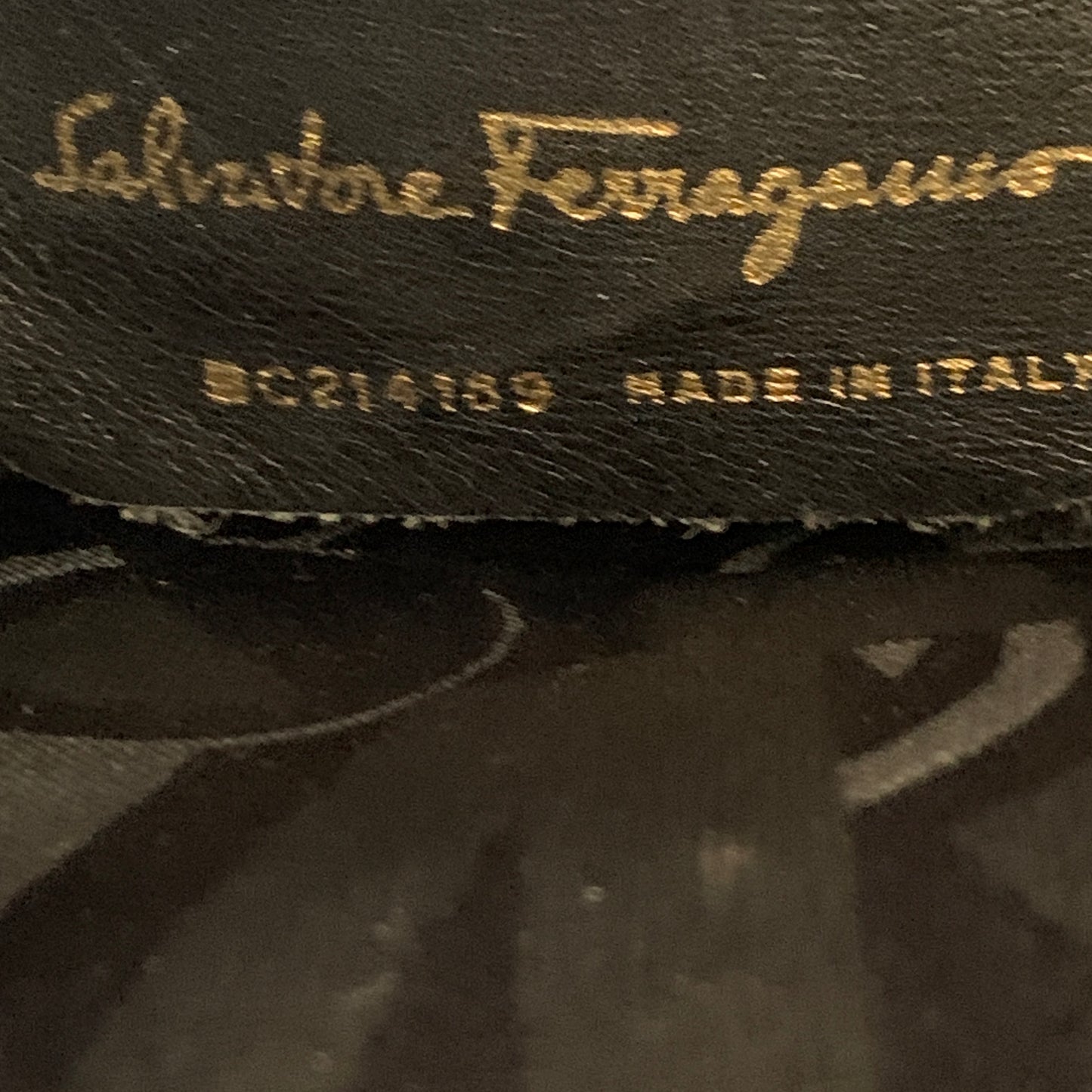 Salvatore Ferragamo gancini logo leather shoulder bag authentic with COA