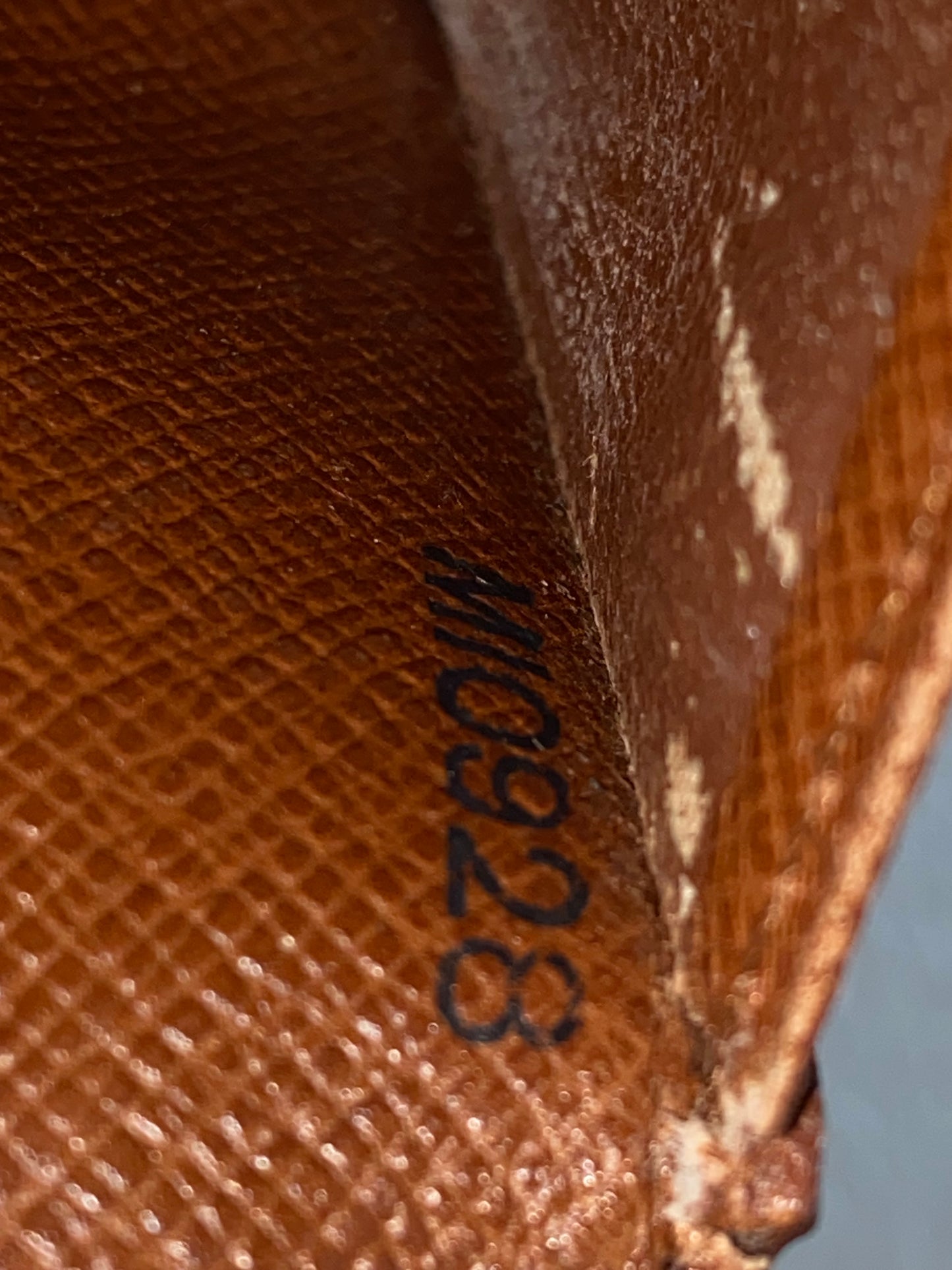 Louis Vuitton monogram card holder wallet MI0928 Authentic with coa
