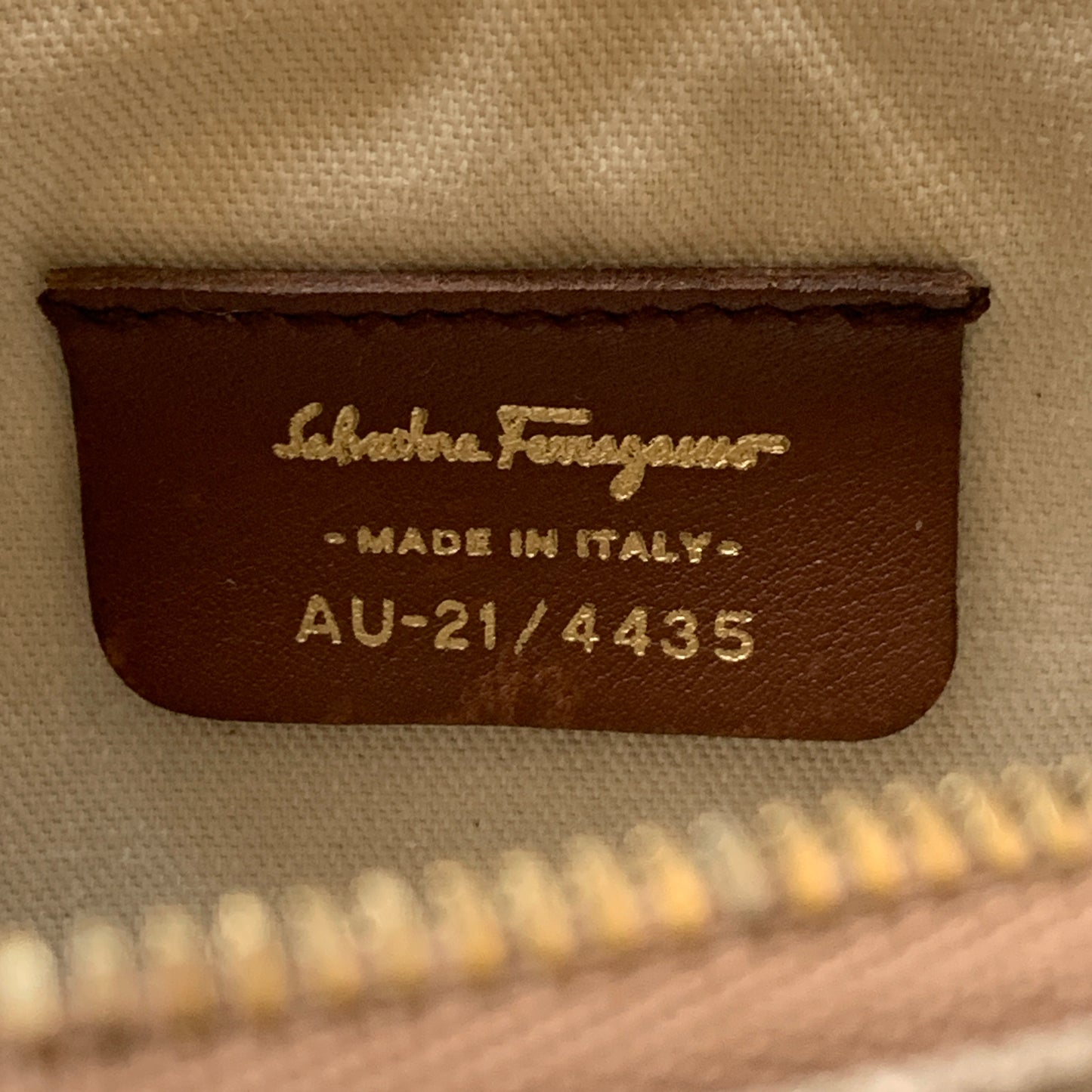 Salvatore Ferragamo Gancini logo embossed shoulder bag purse authentic with COA box