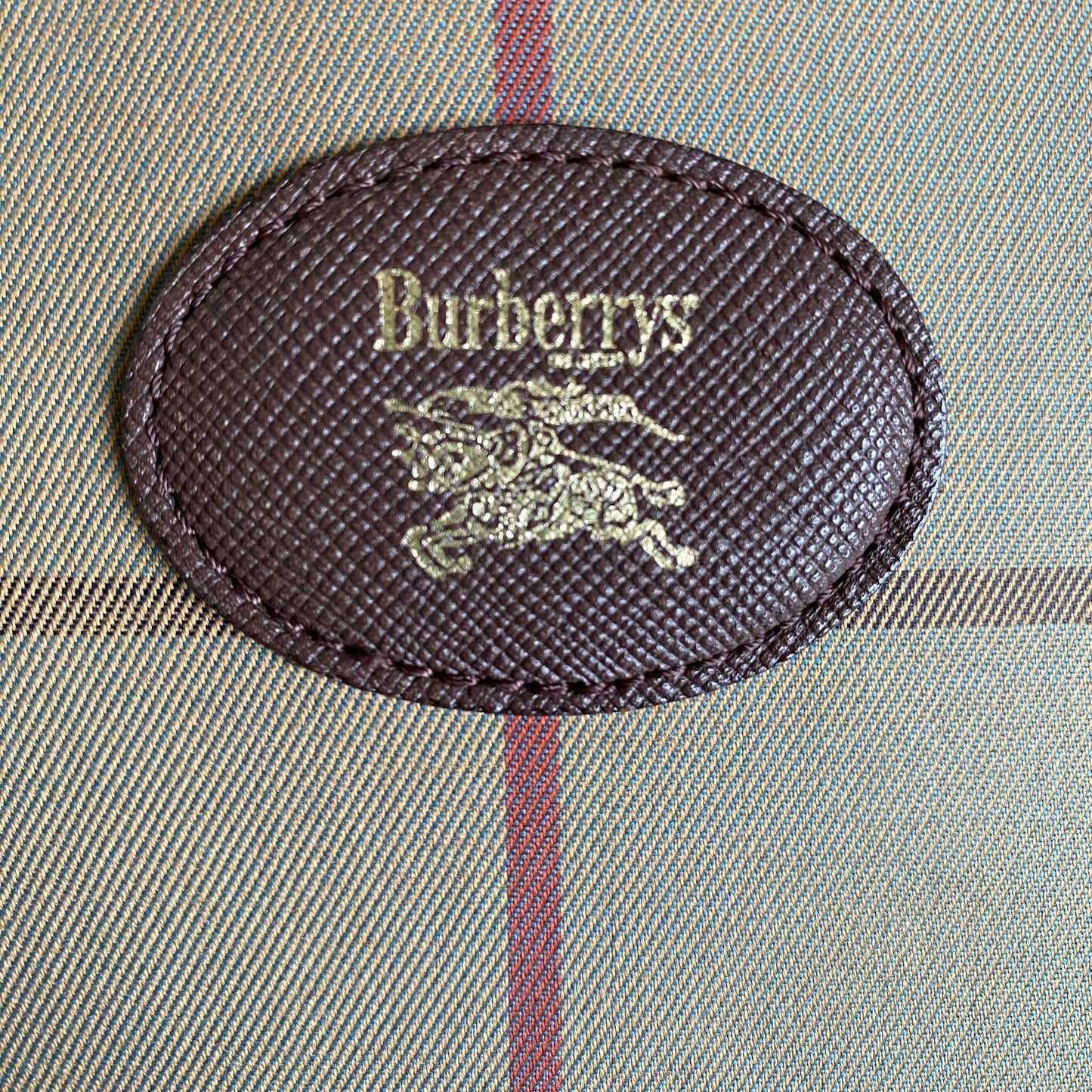Burberry vintage check crossbody bag Authentic with COA 10.7x8x3