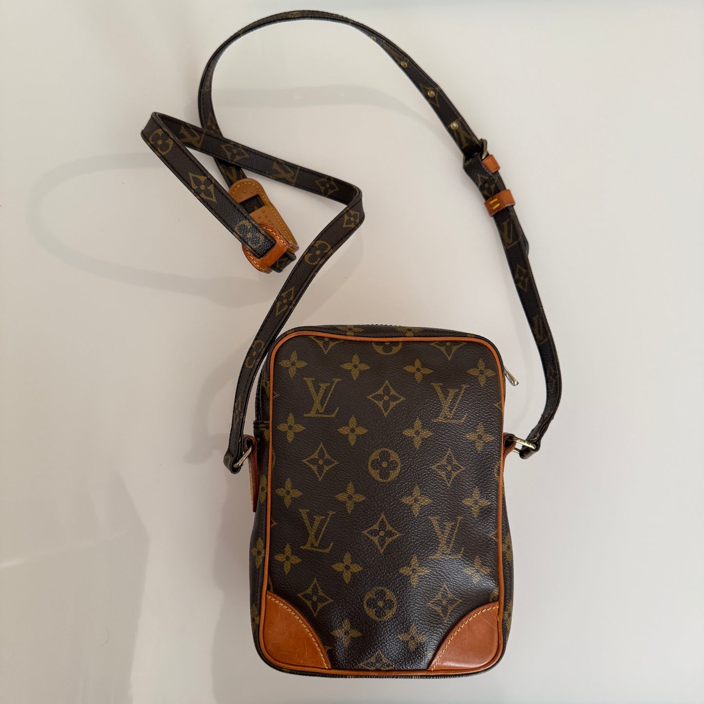 Louis Vuitton monogram Amazon crossbody bag unisex authentic with COA