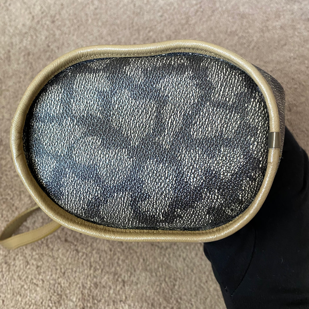 Yves Saint Laurent vintage giraffe barrel shoulder bag Authentic with COA