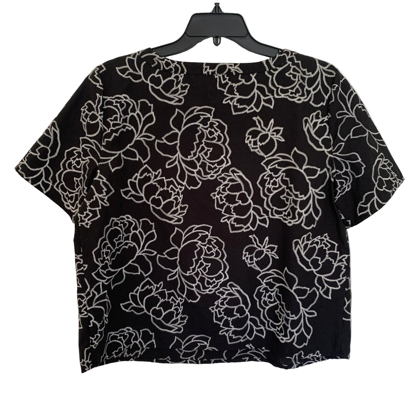 Vince Camuto Womens NWT black&white short sleeve shirt size medium