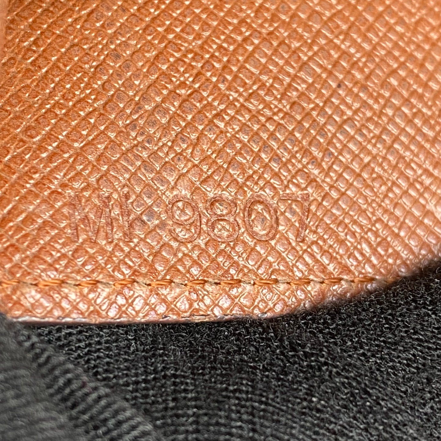 Louis Vuitton monogram long wallet Authentic with COA 6.9x3.6