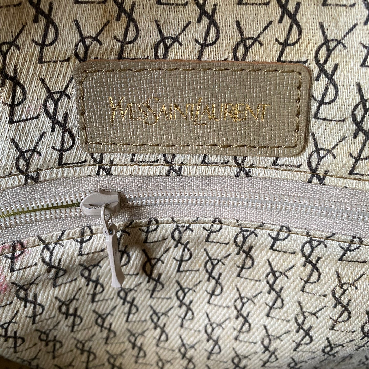 Yves Saint Laurent vintsge giraffe Boston bag Authentic with coa