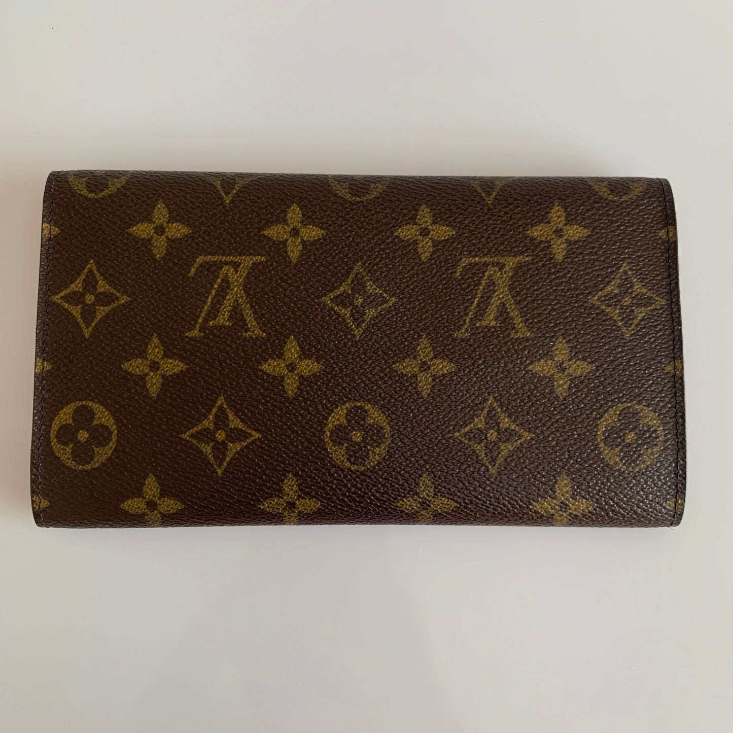 Louis Vuitton Leather Wallet th1917 authentic with COA