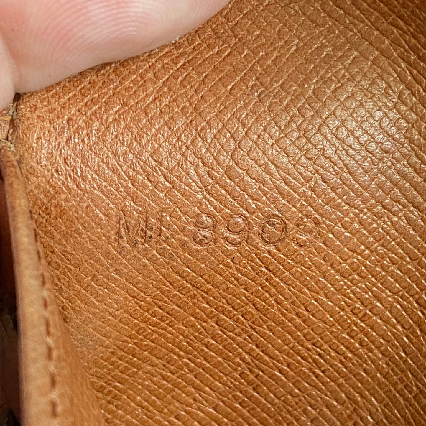 Louis Vuitton monogram sarah long wallet MI8909 authentic with coa