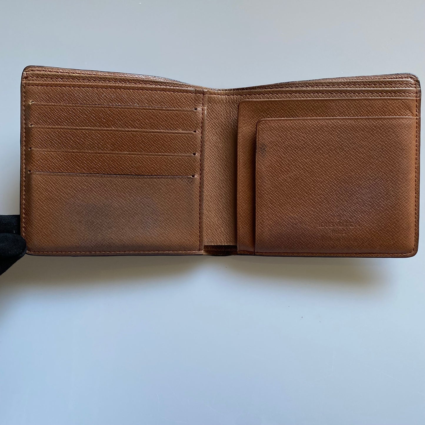 Louis Vuitton men’s bifold monogram wallet MI1901 Authentic with COA