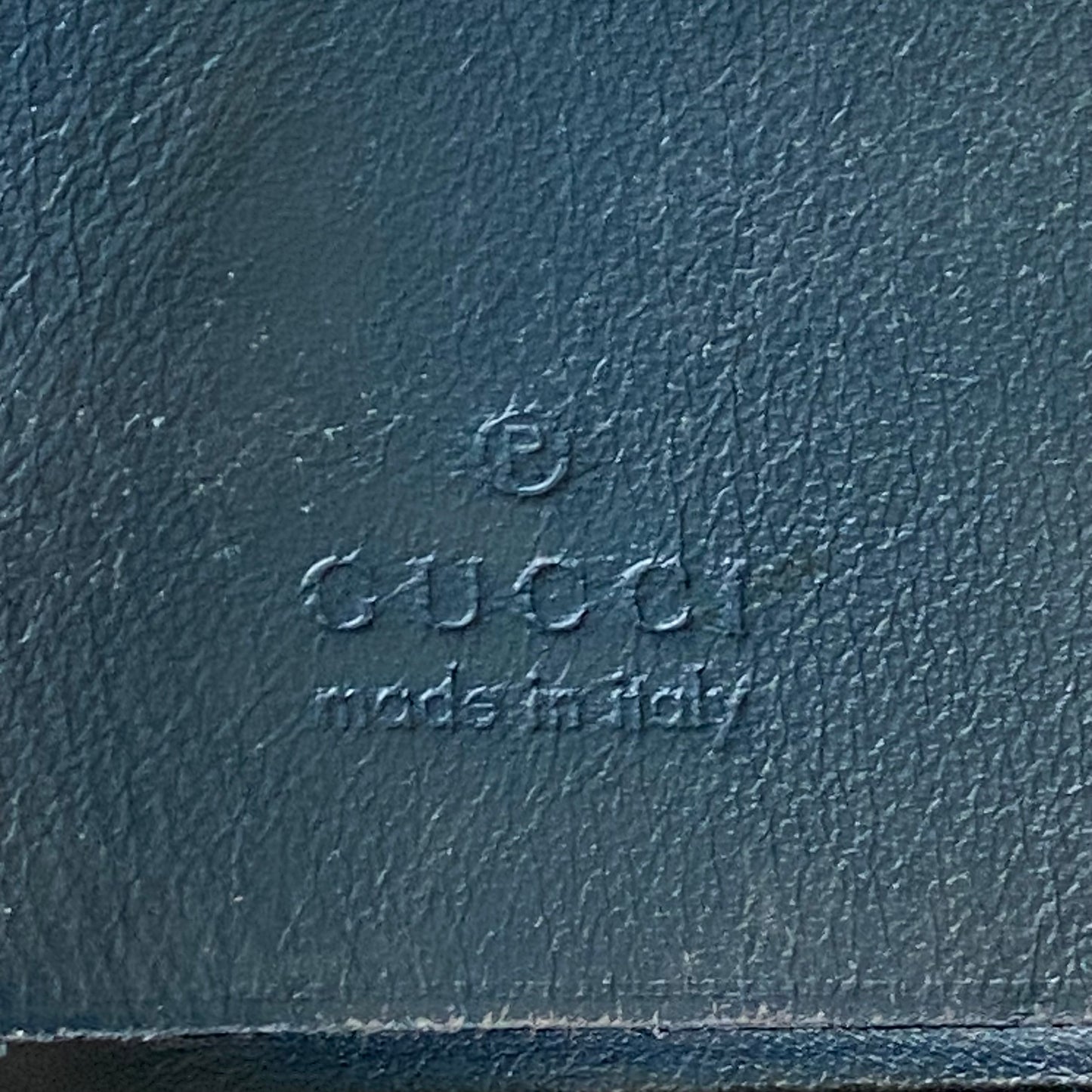 Gucci GG monogram blue leather key holder authentic with coa