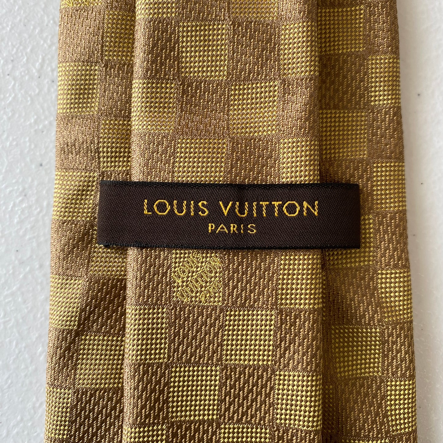 Louis Vuitton gold damire check silk Tie Authentic with coa