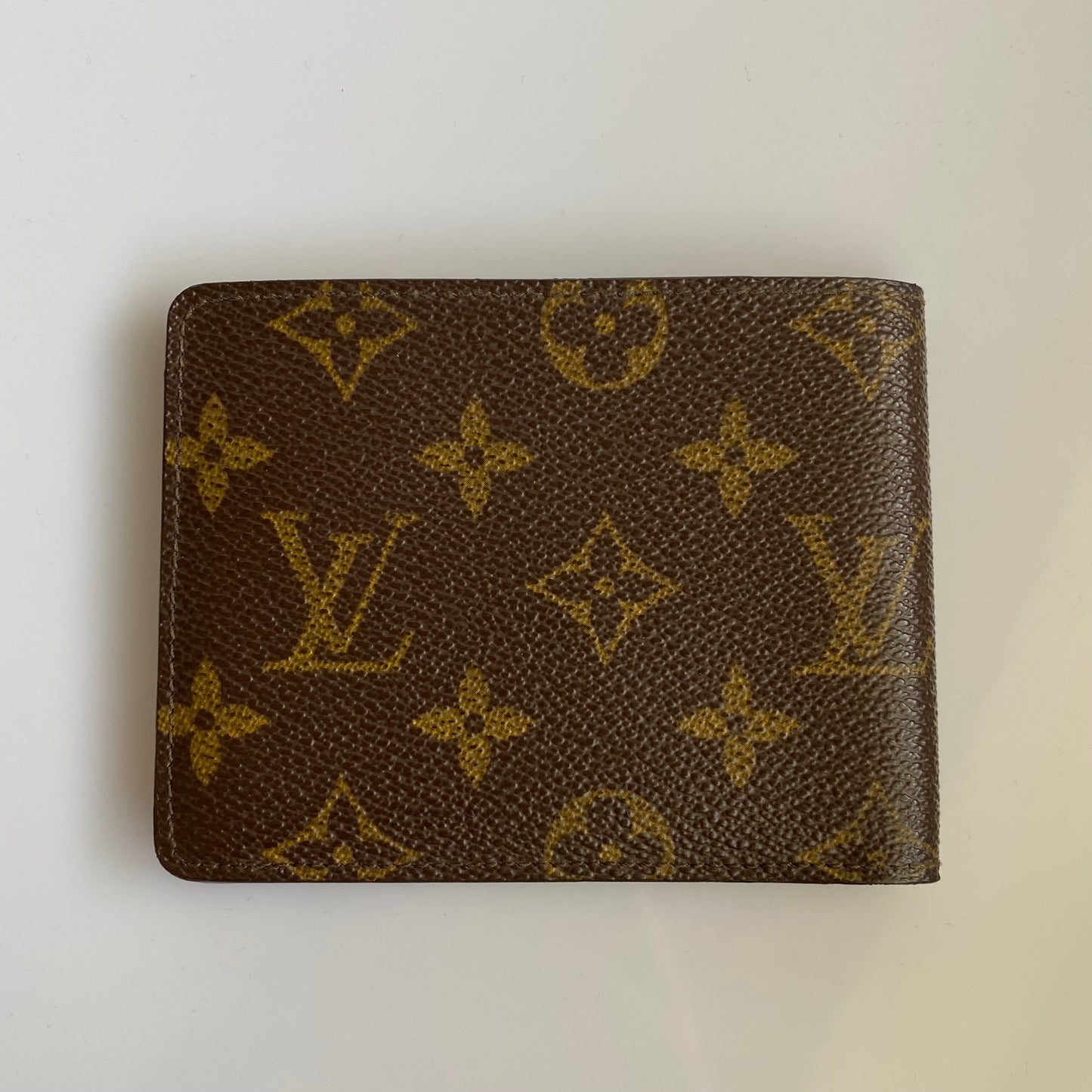 Louis Vuitton monogram men bifold wallet 884ra authentic with coa