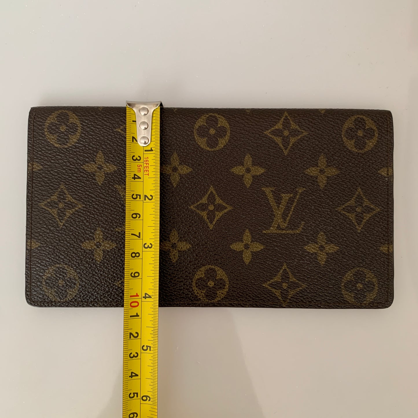 Louis Vuitton monogram cardholder wallet unisex 8901et authentic with COA