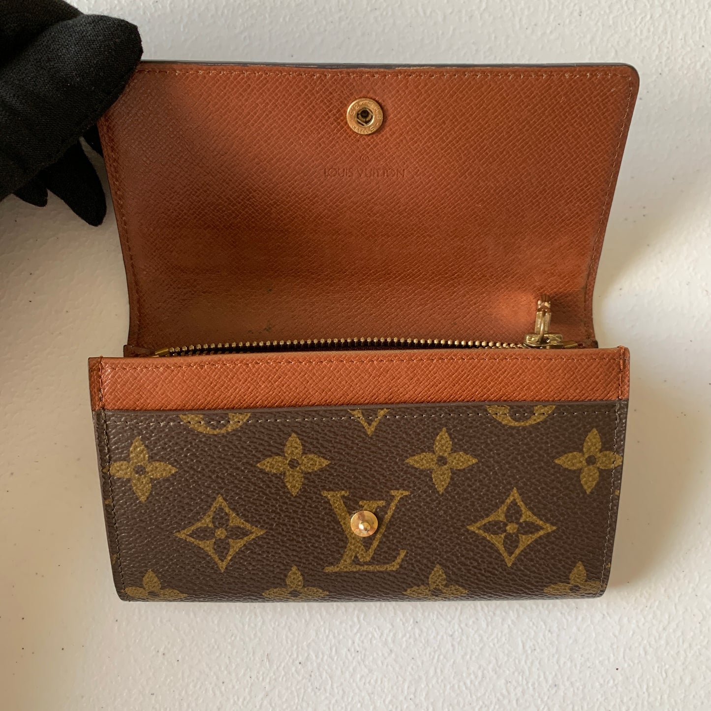 Louis Vuitton monogram wallet authentic AN0970 with COA