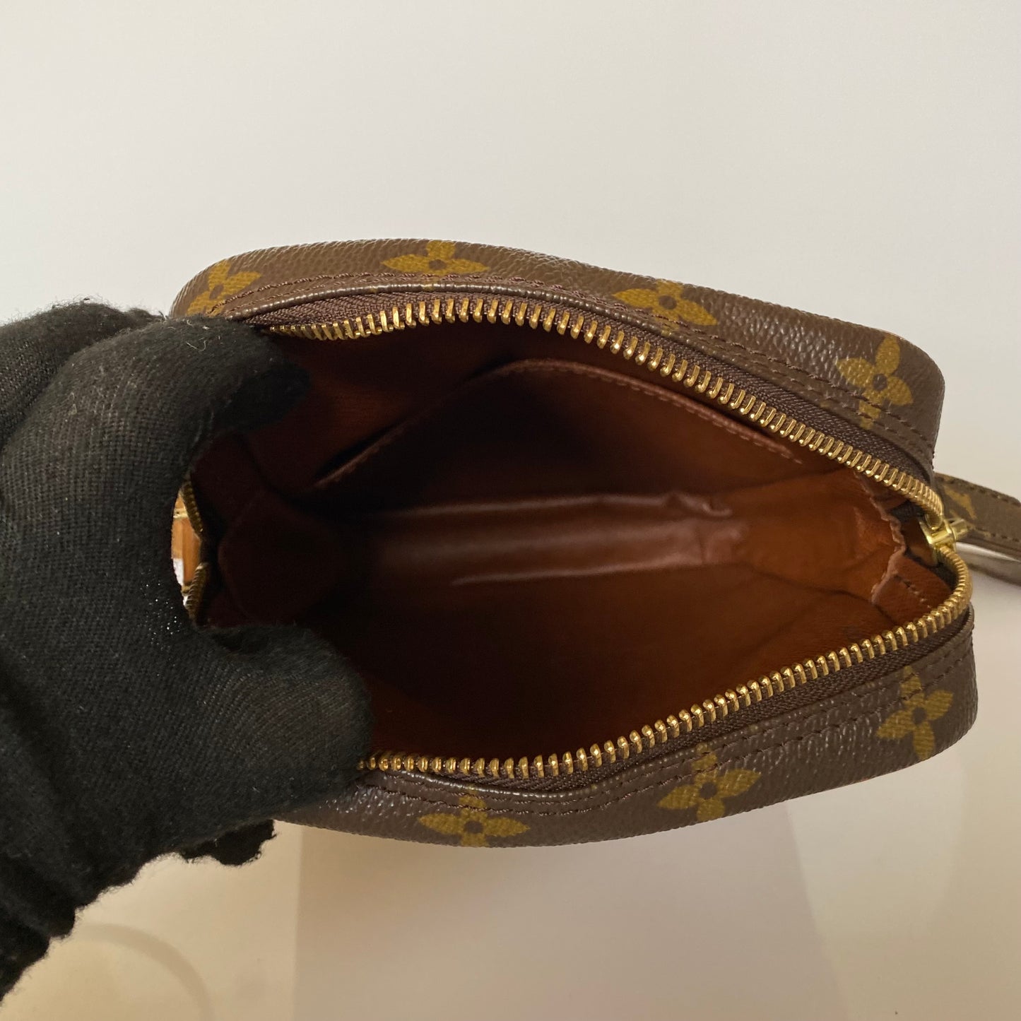 Louis Vuitton unisex monogram crossbody bag SL0090 authentic with COA