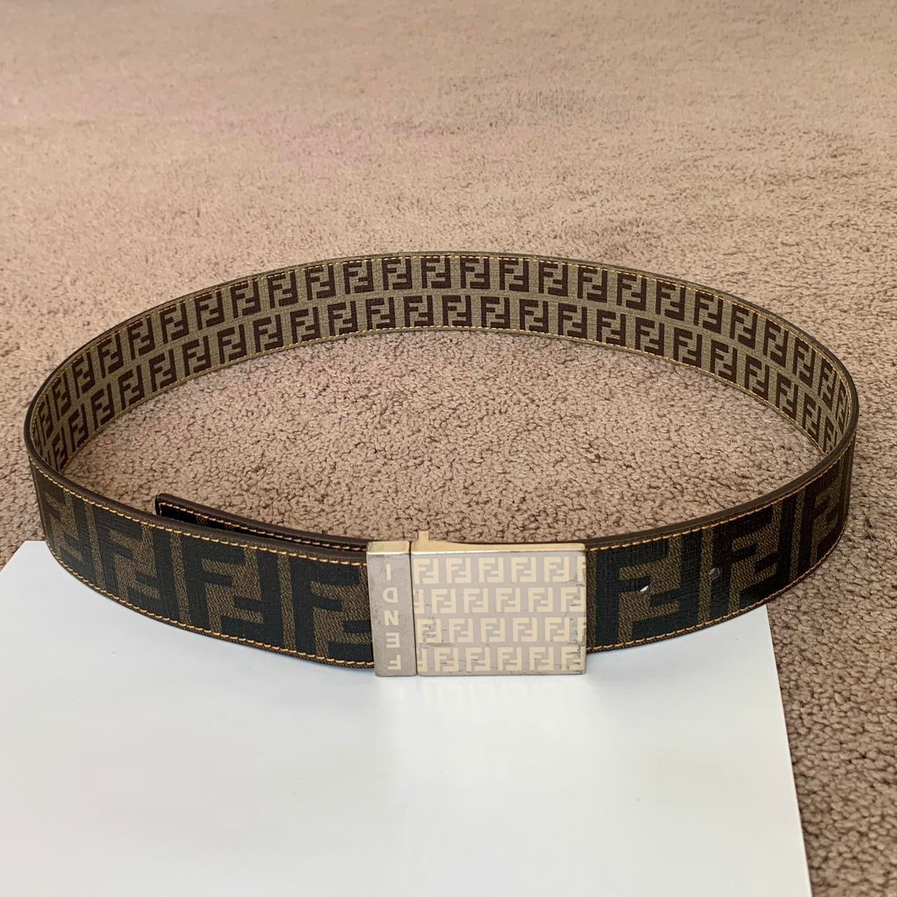 Authentic Fendi unisex reversibile double face monogram belt