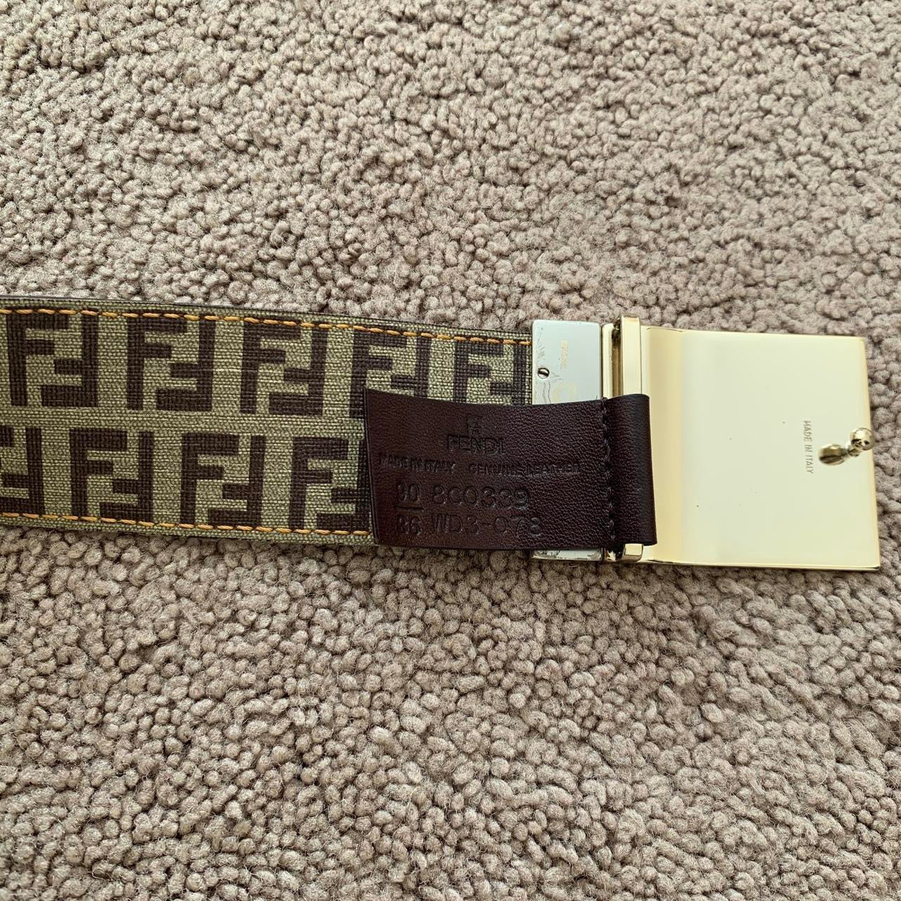 Authentic Fendi unisex reversibile double face monogram belt