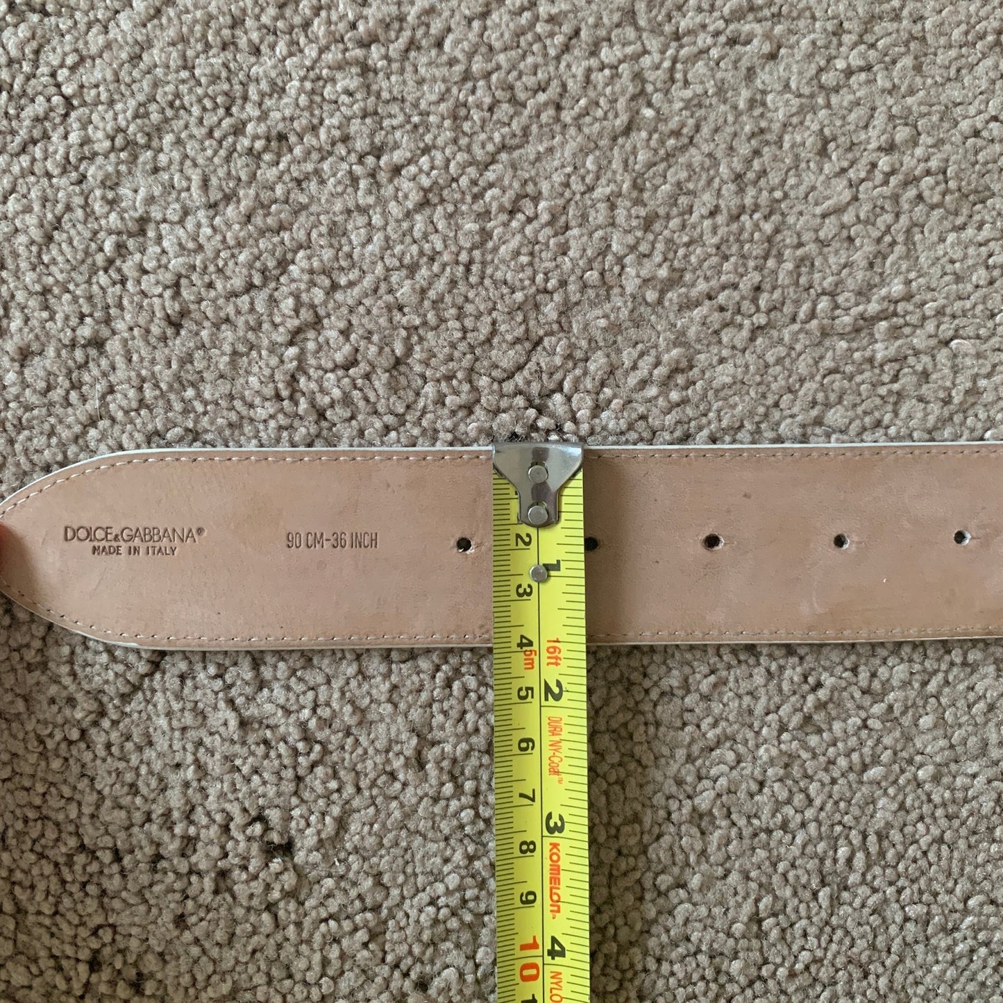 DG1014 Dolce & Gabbana size 36 inch DG logo white leather belt