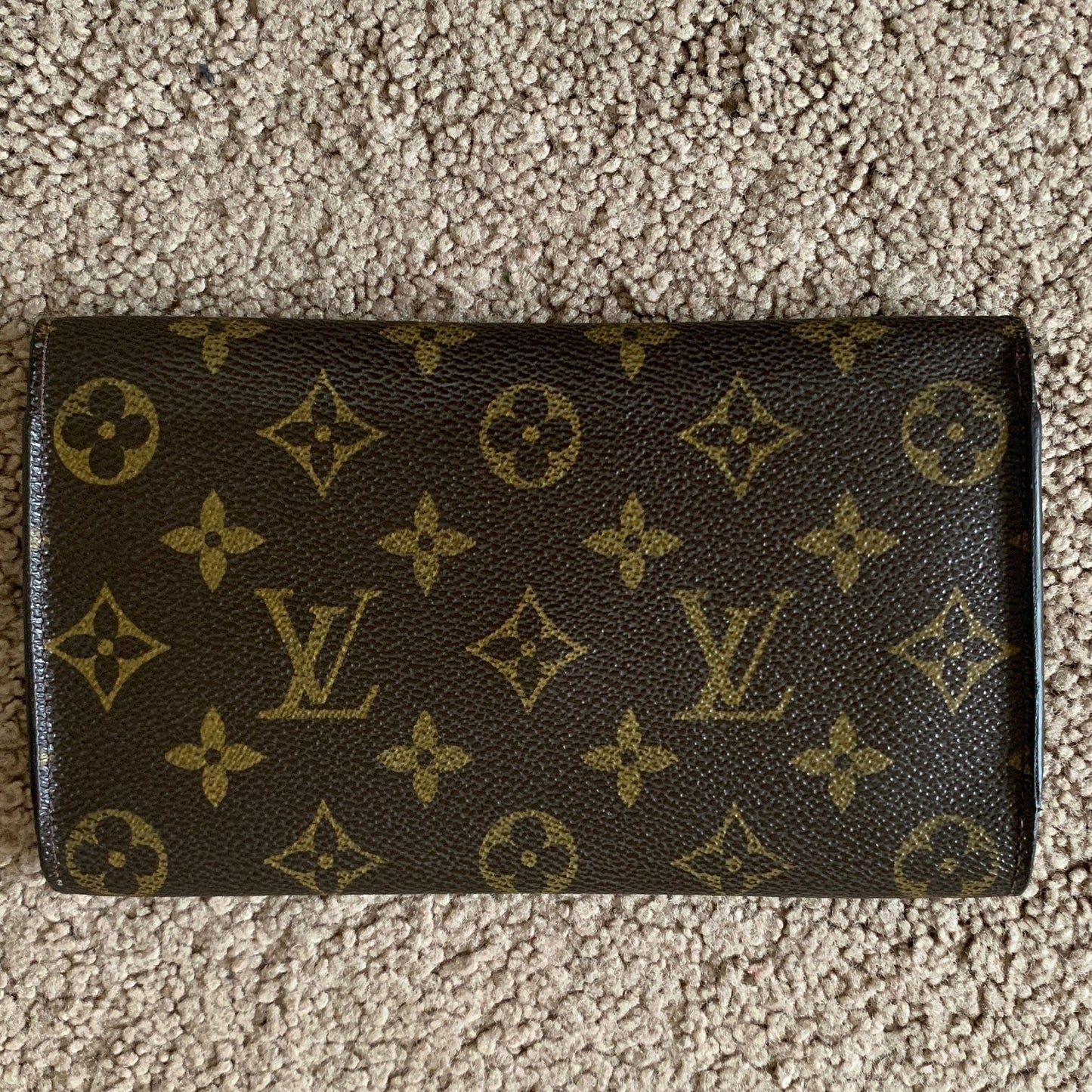 LV1016 Louis Vuitton women's long Sarah monogram wallet