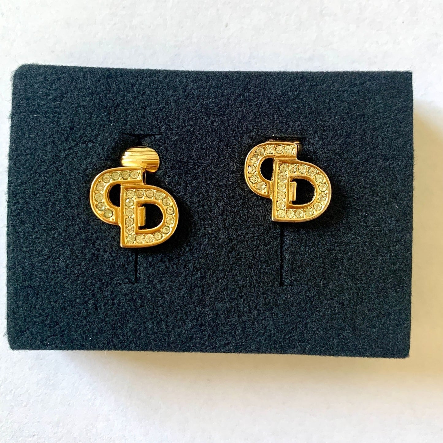 D1021 Christian Dior women's CD initials gold color earrings